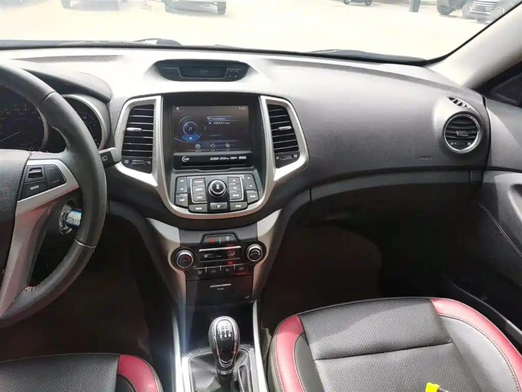 Changan Eado XT 2015 — фото 13
