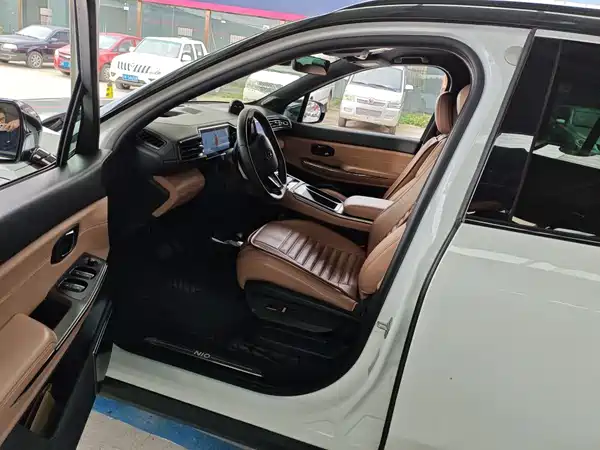 NIO ES8 2020