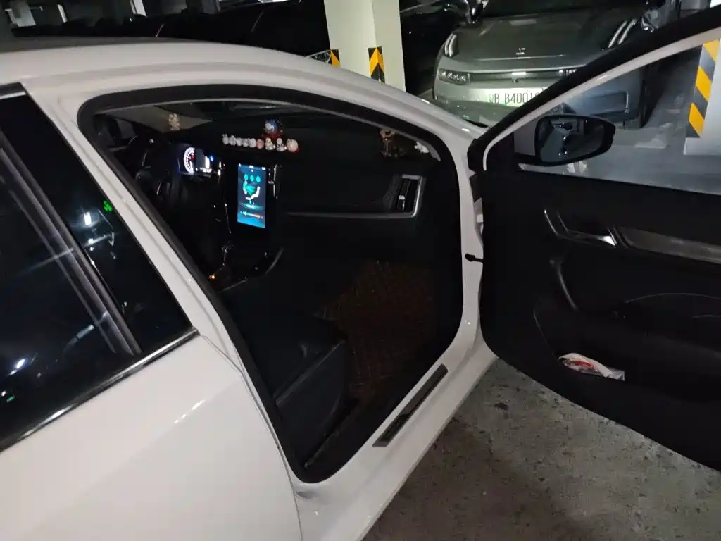 Roewe i6 Classic 2021 — фото 19