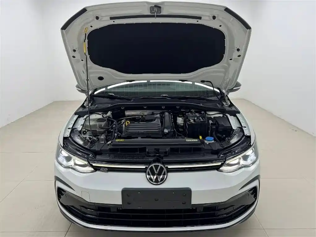 Volkswagen Golf 2022
