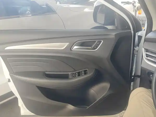 Roewe RX3 2019