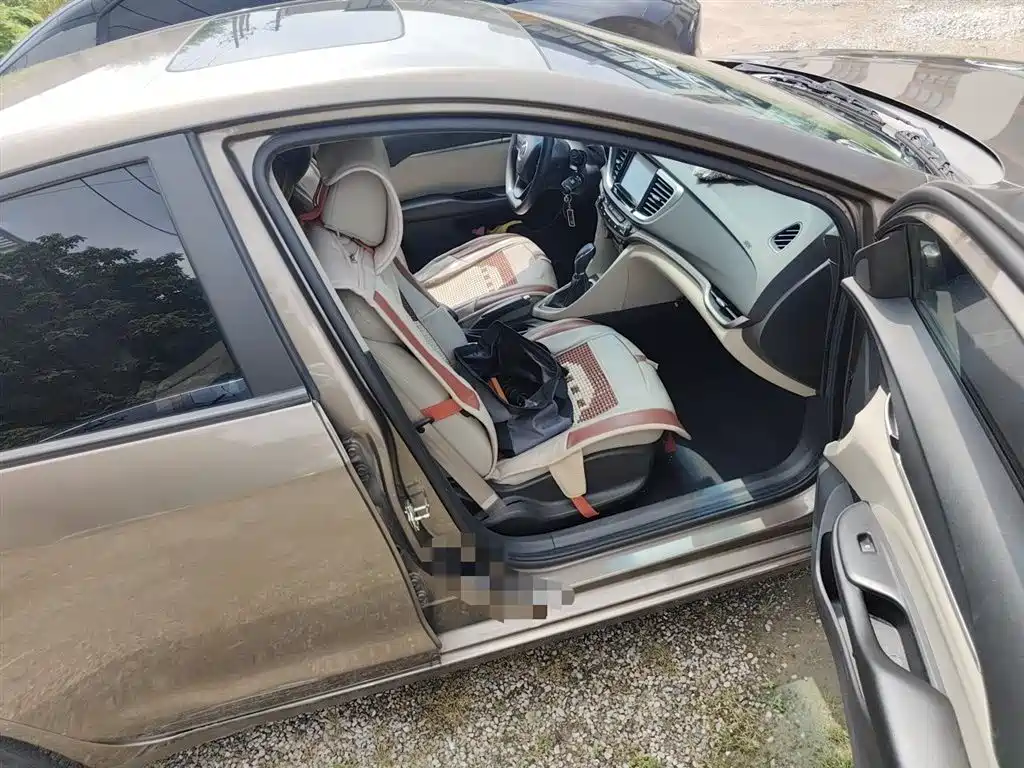 Buick Excelle 2015 — фото 20