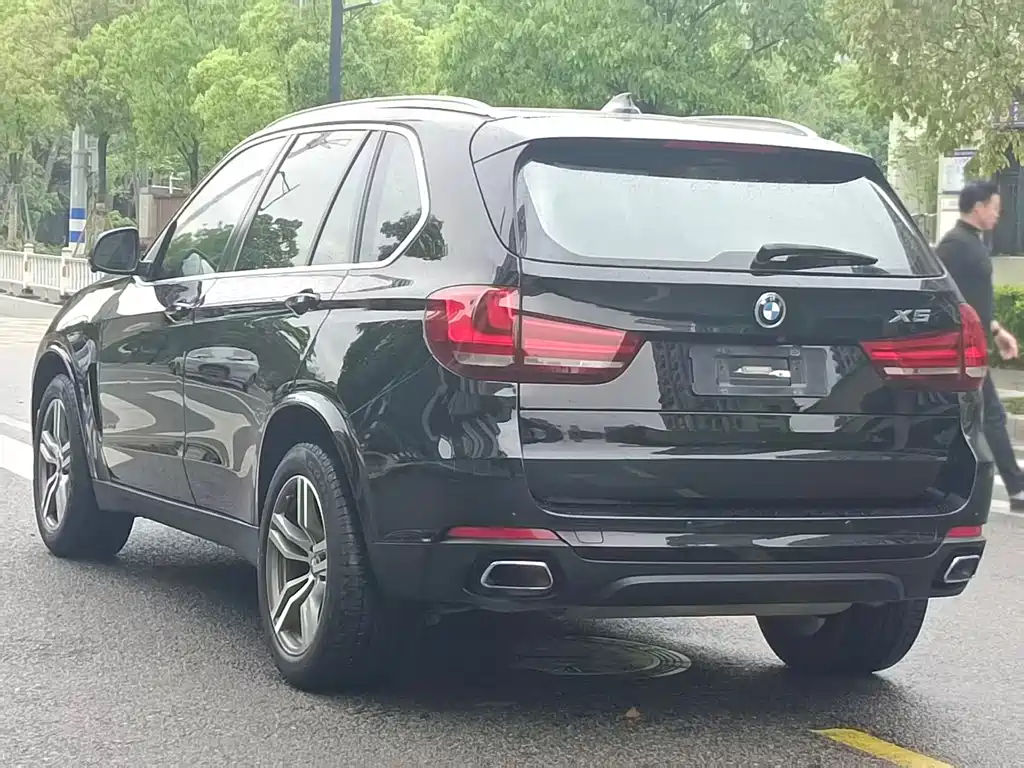 BMW X5 2018 — фото 9