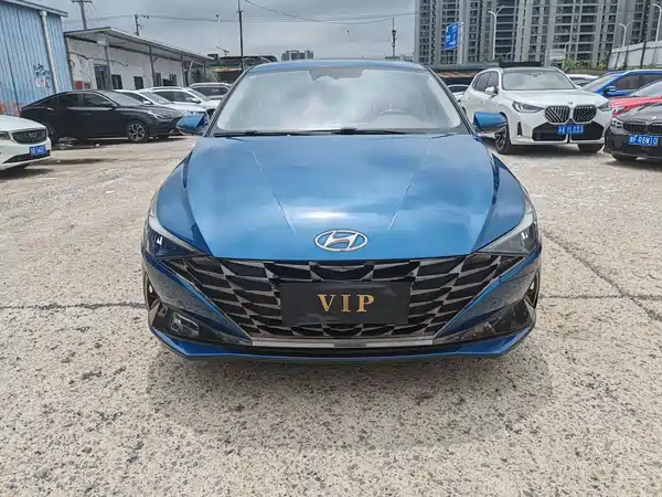 Hyundai Elantra 2021