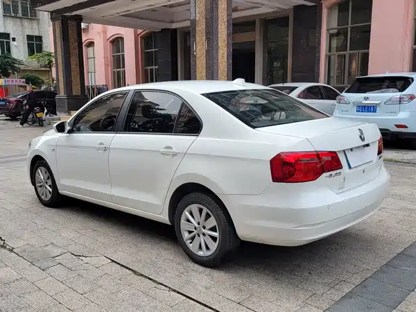 Volkswagen Jetta 2015