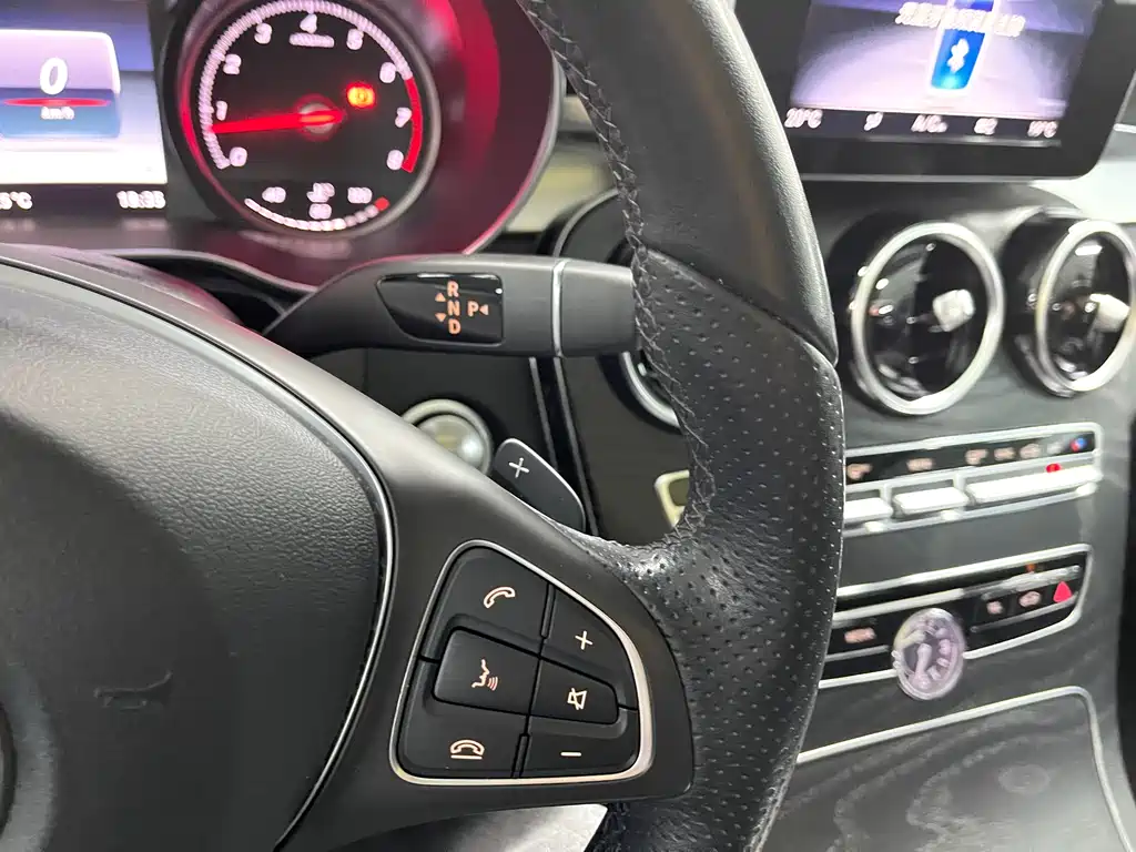 Mercedes-Benz C-Class 2018 — фото 14