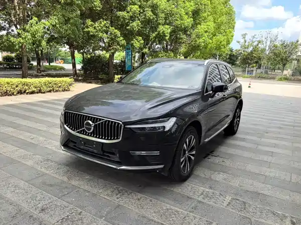 Volvo XC60 2022