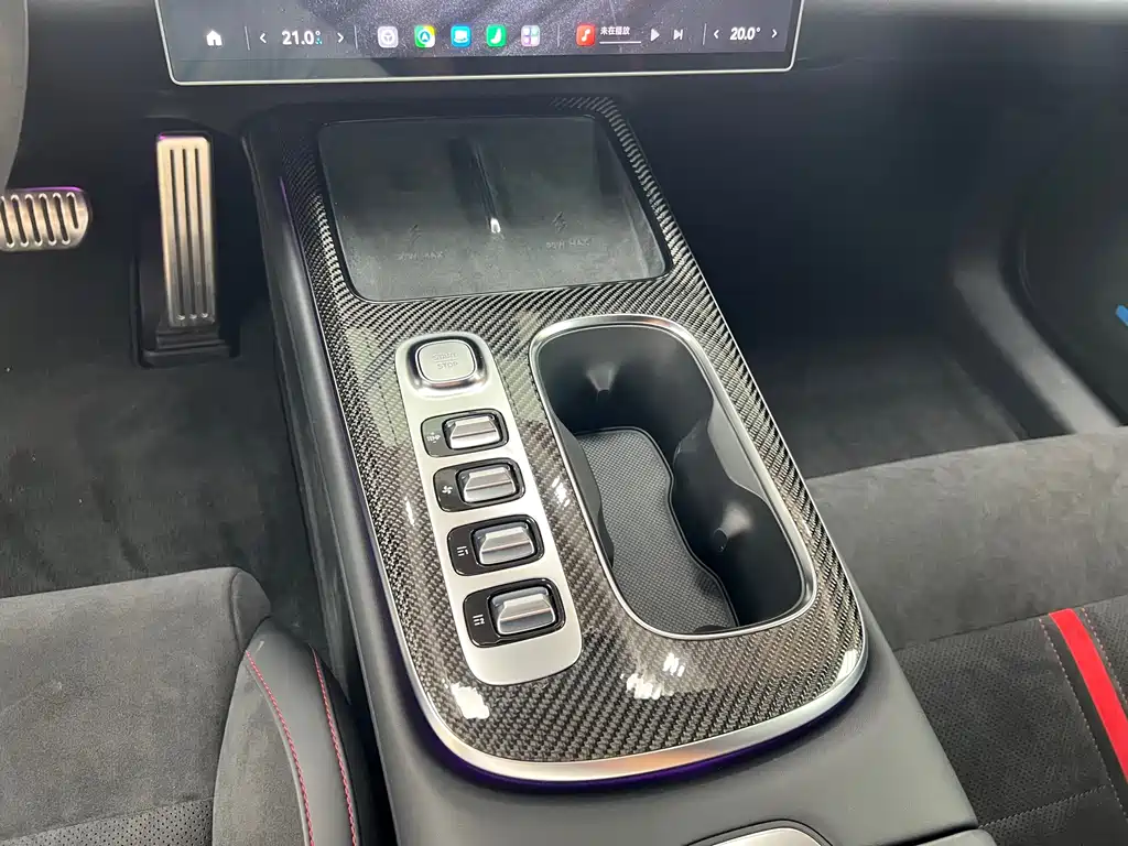 Xiaomi SU7 Ultra 2025 — фото 10