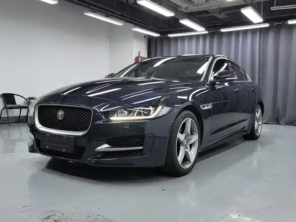 Jaguar XE 2016