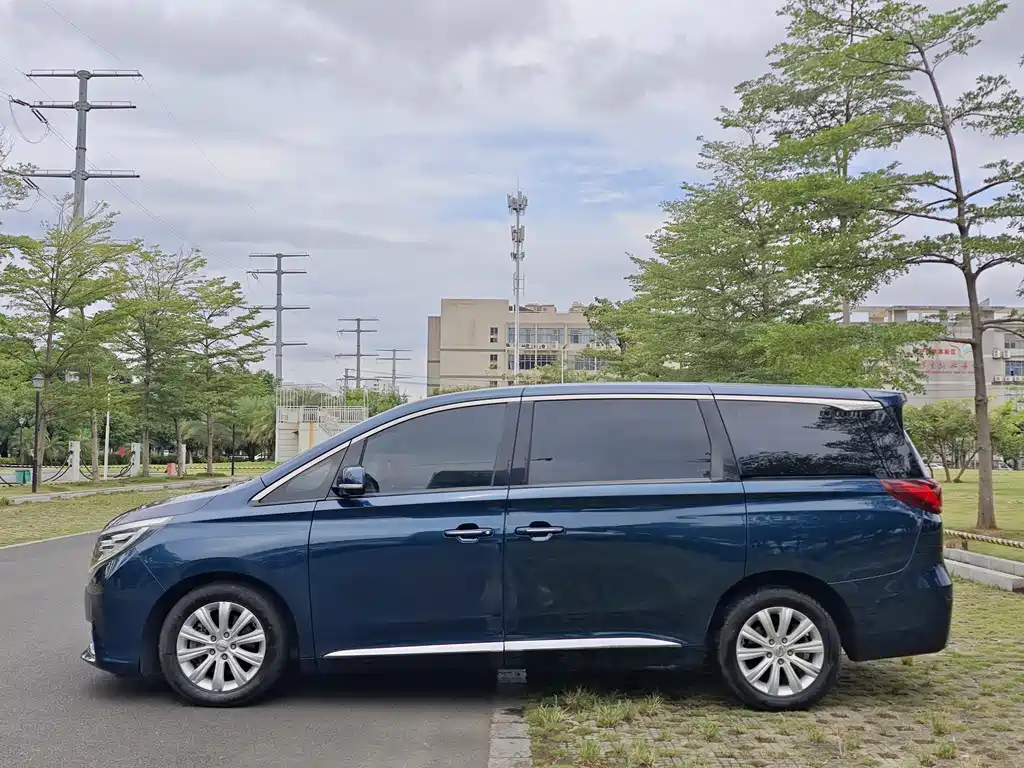 GAC Motor Trumpchi M8 2018 — фото 4