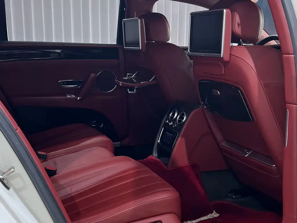 Bentley Flying Spur 2014 — фото 20