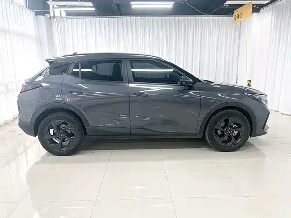 GAC Trumpchi GS3 2025