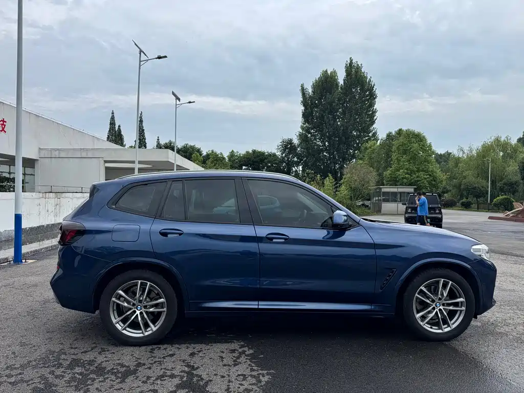 BMW X3 2018 — фото 8