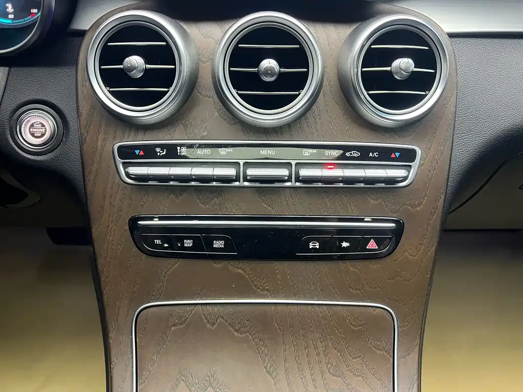 Mercedes-Benz GLC 2020 — фото 19