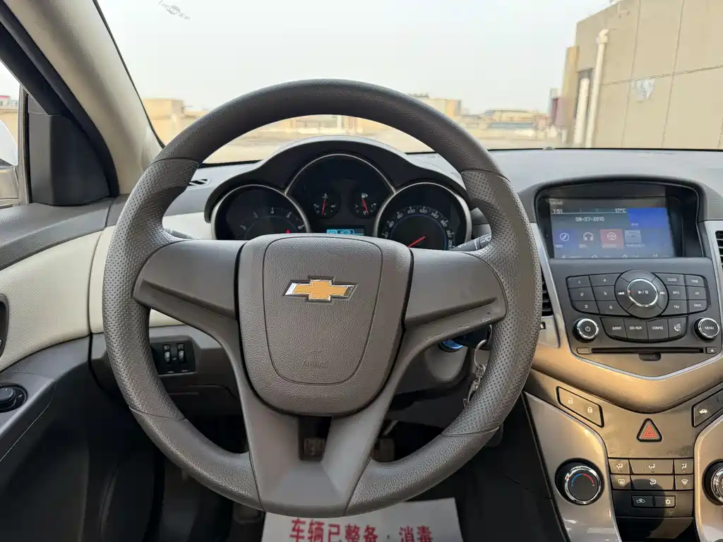 Chevrolet Cruze 2015 — фото 12