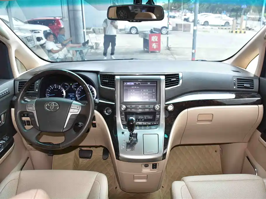 Toyota Alphard 2013 — фото 10