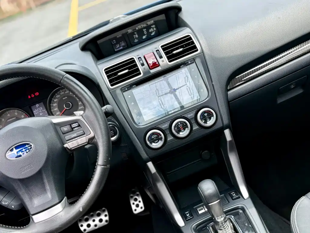 Subaru Forester 2015 — фото 20