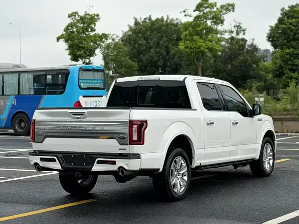Ford F-150 Raptor 2020