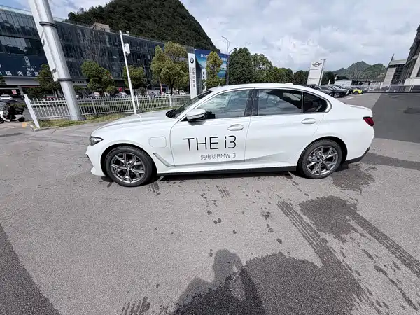 BMW i3 2026