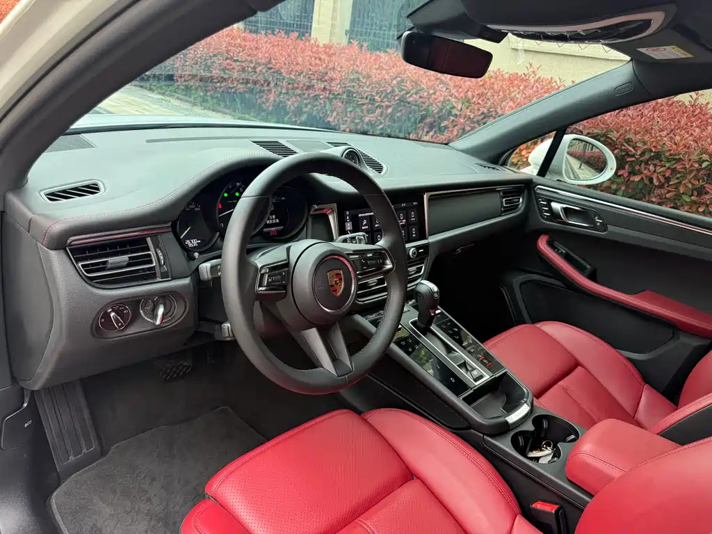 Porsche Macan 2024 — фото 9