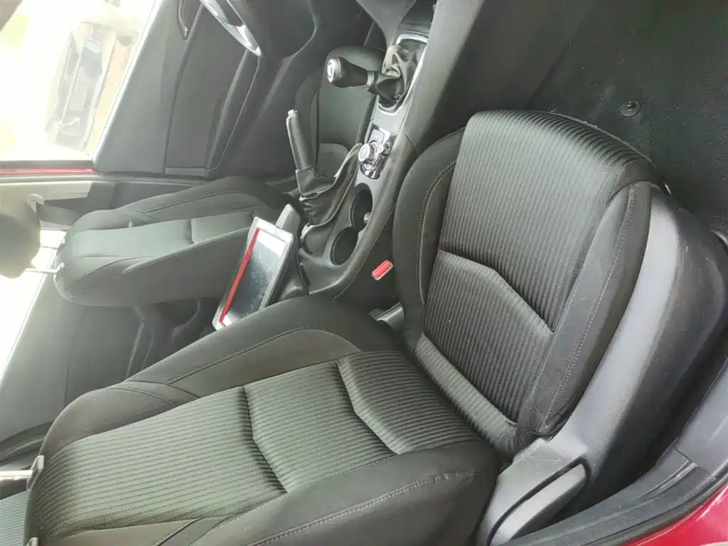 Mazda 3 Axela 2015 — фото 25