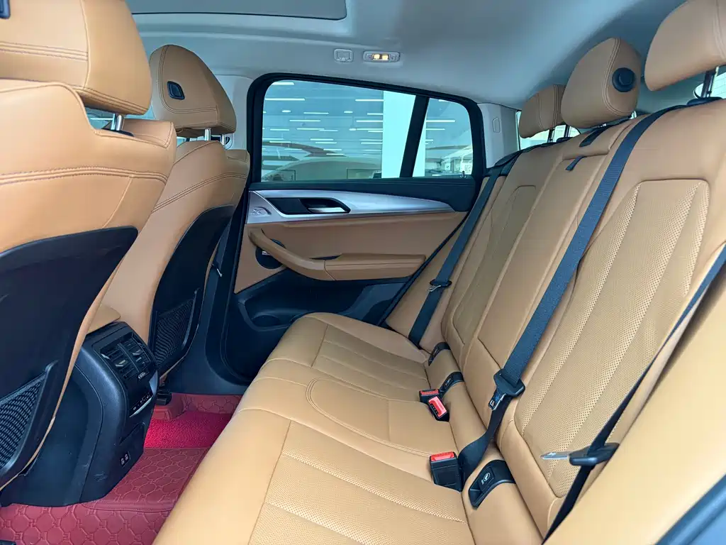 BMW X4 2023 — фото 10