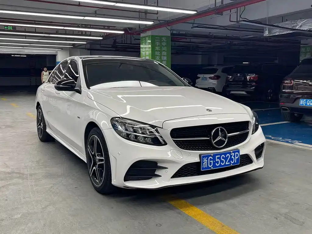 Mercedes-Benz C-Class 2021
