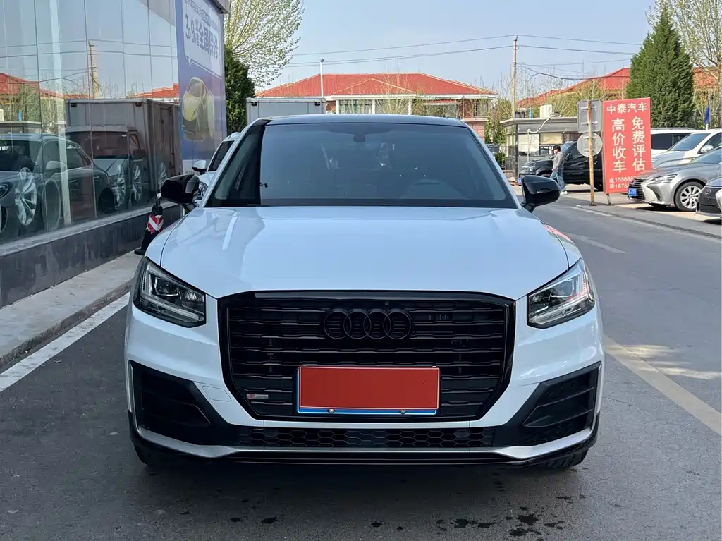 Audi Q2L 2021