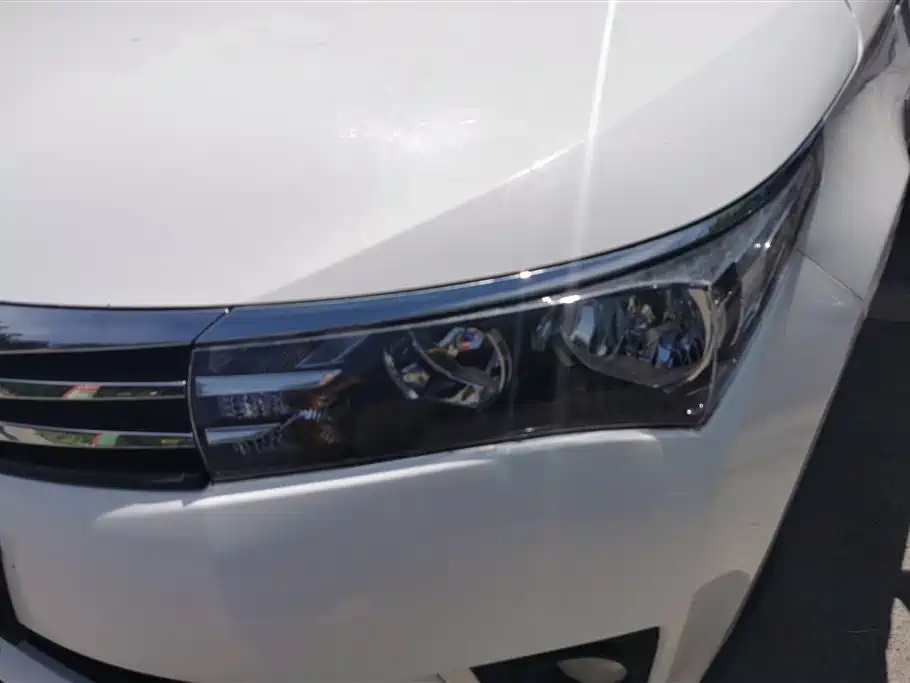 Toyota Corolla 2015
