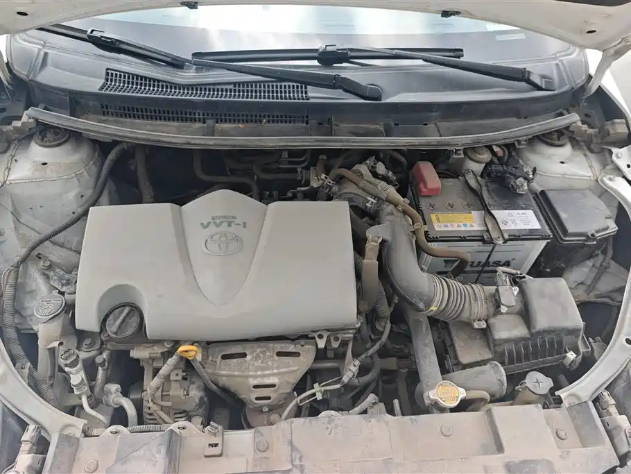 Toyota Yaris L 2018 — фото 10