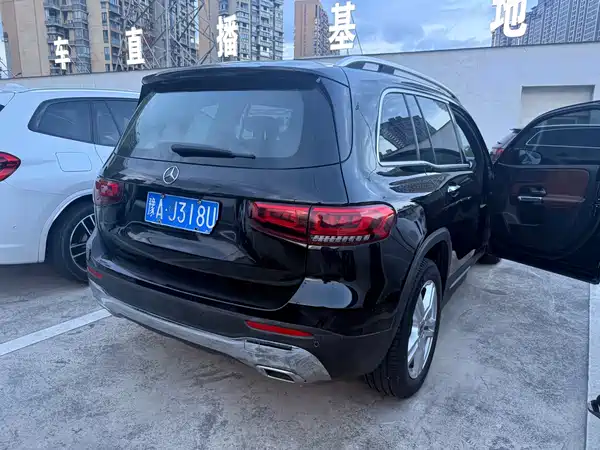 Mercedes-Benz GLB 2025