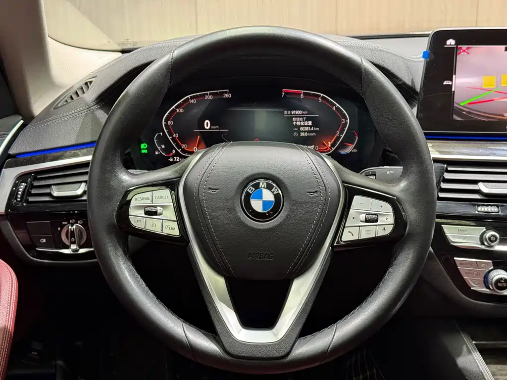BMW 5 Series 2021 — фото 18