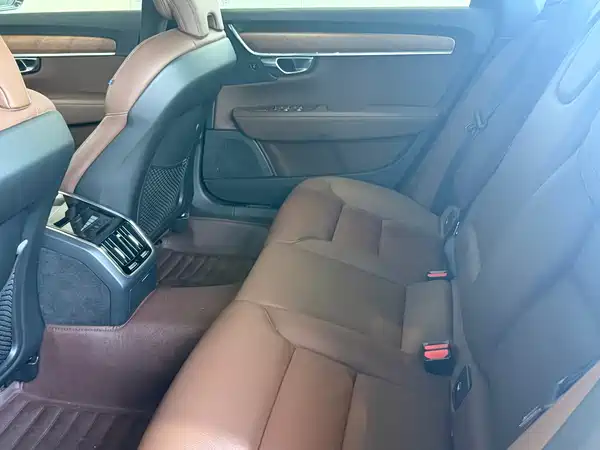 Volvo S90 2018