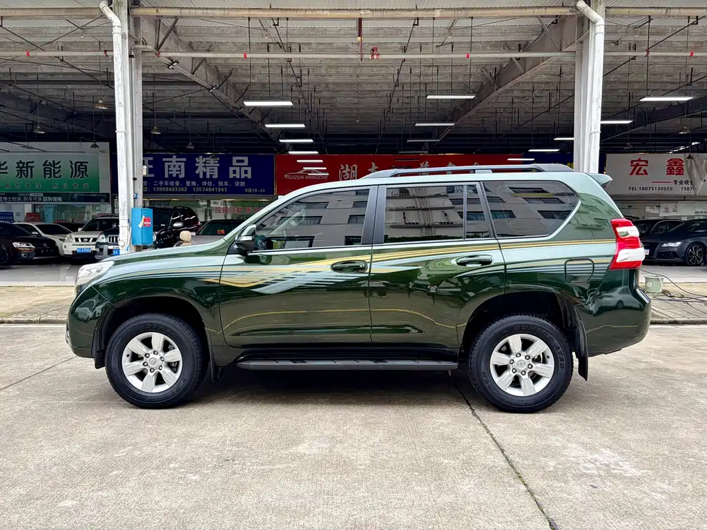 Toyota Prado 2015 — фото 16