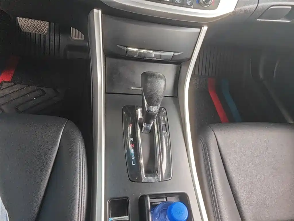 Honda Accord 2015 — фото 14
