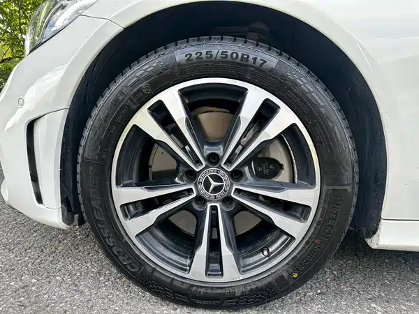 Mercedes-Benz C-Class 2019