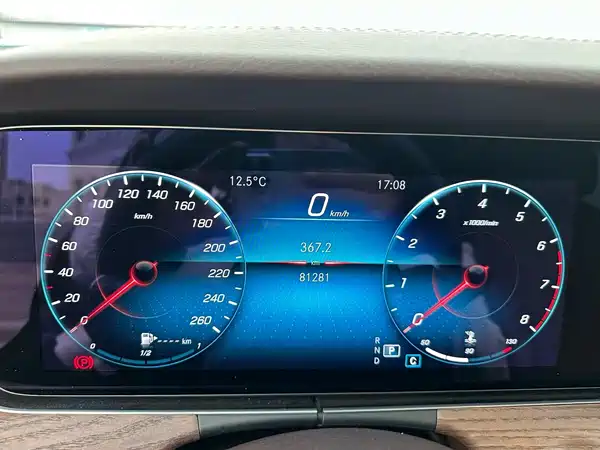 Mercedes-Benz E-Class 2022