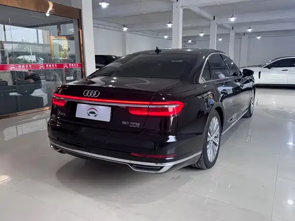 Audi A8 2021