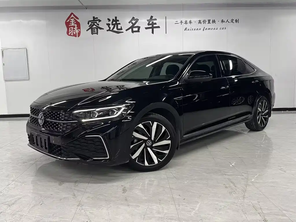 Volkswagen Passat 2022