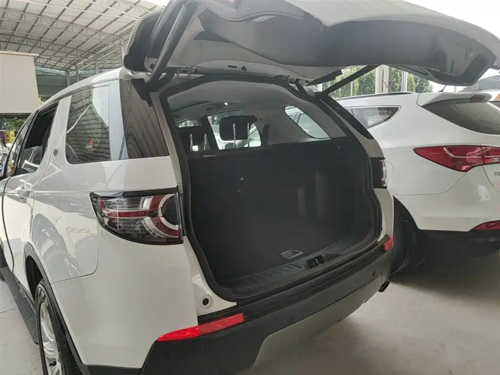 Land Rover Discovery Sport 2016 — фото 19