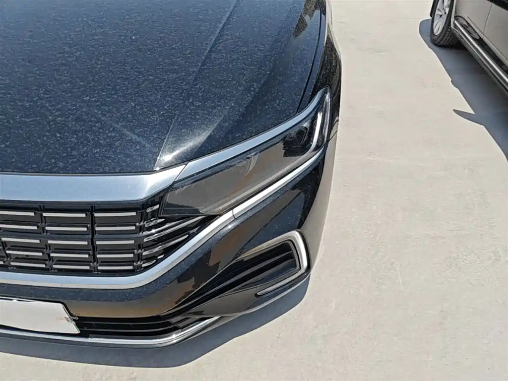 Volkswagen Passat PHEV 2022 — фото 24