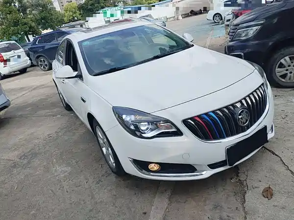 Buick Regal 2016