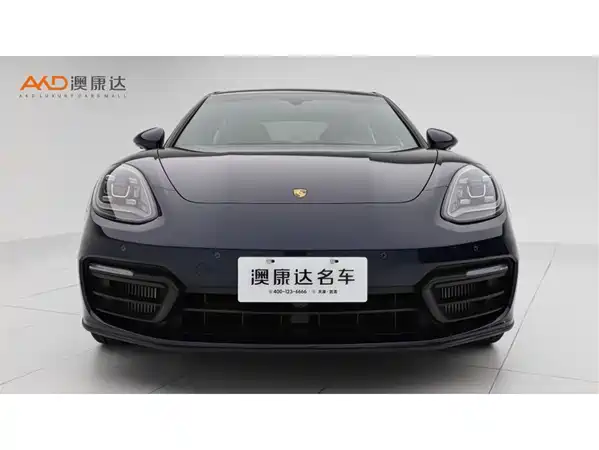 Porsche Panamera 2024