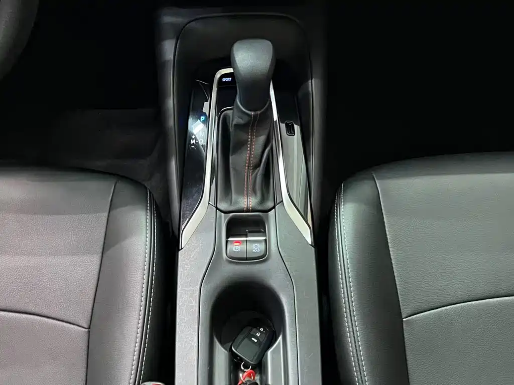 Toyota Corolla 2022 — фото 11