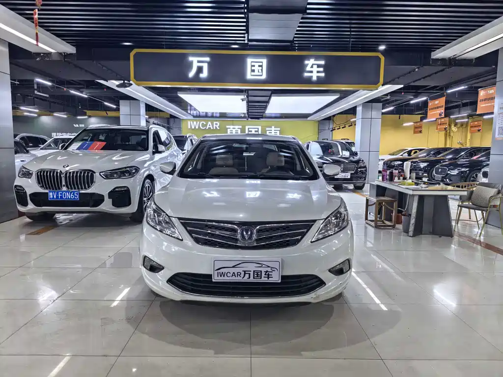 Changan Eado 2015 — фото 1