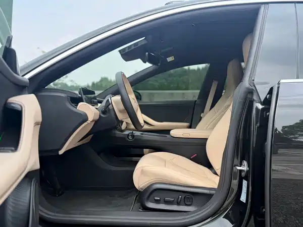 NIO ET5T 2024