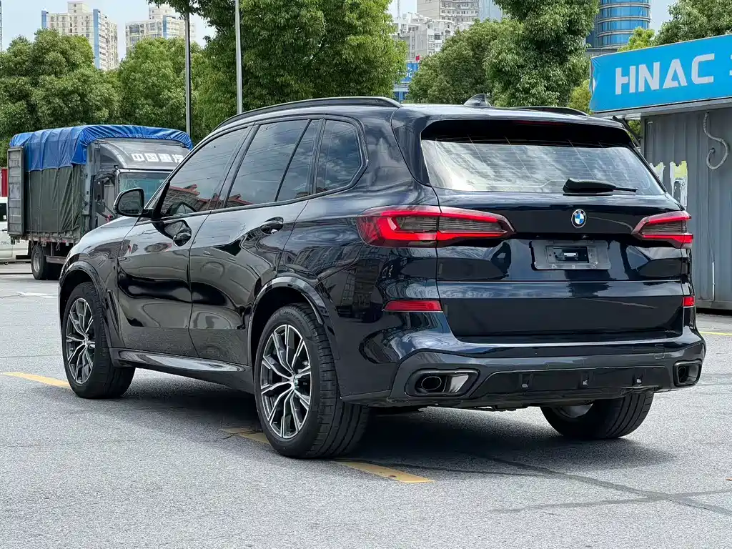 BMW X5 2021