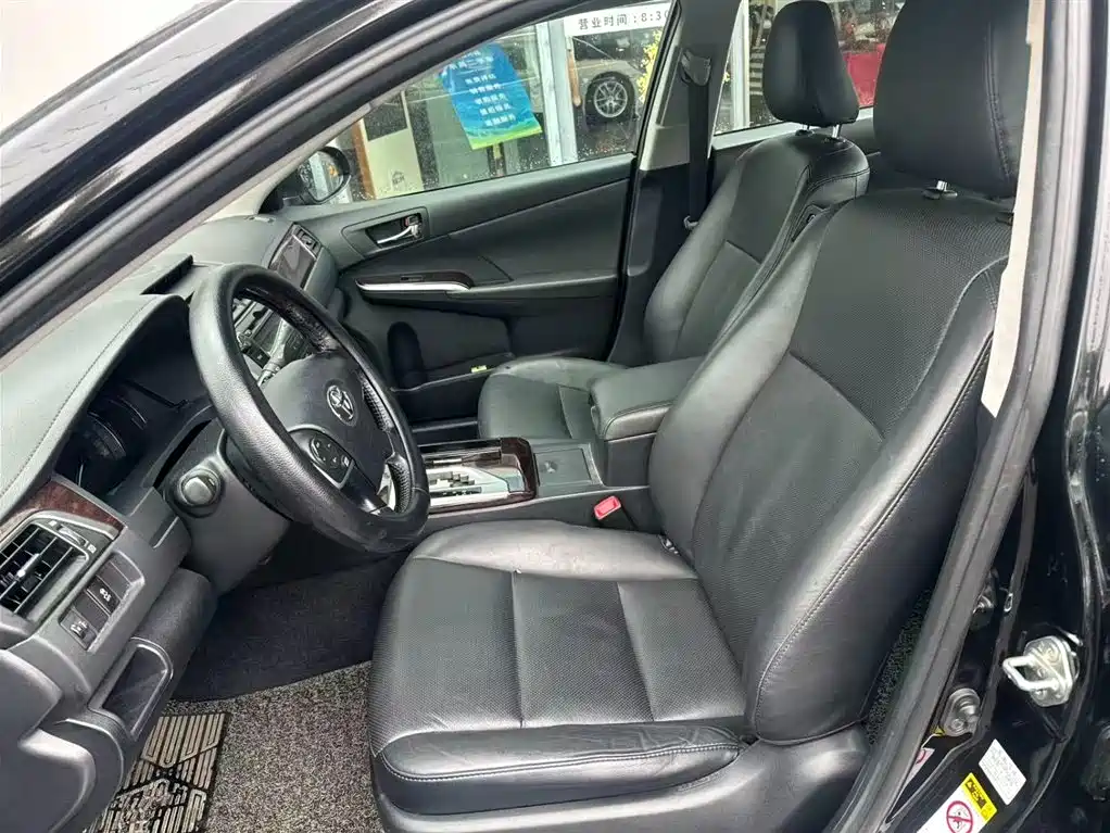 Toyota Camry 2015