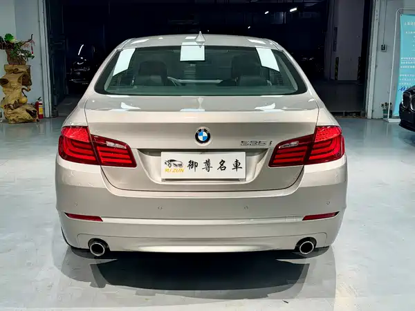 BMW 5 Series 2011