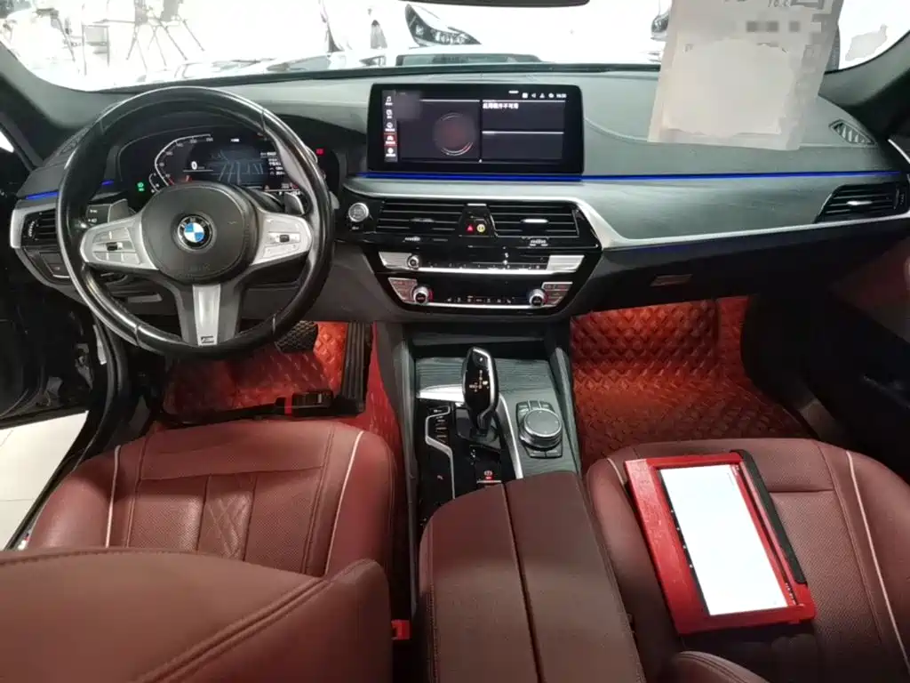 BMW 5 Series 2023